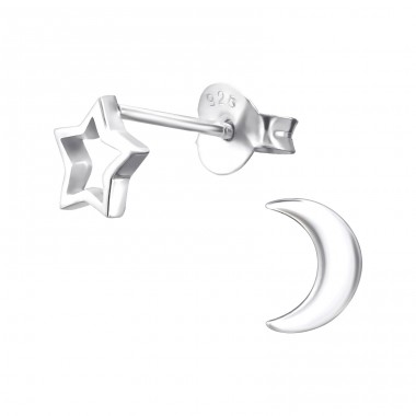 Moon And Star - Mismatch - 925 Sterling Silver Plain Ear Studs A4S29354