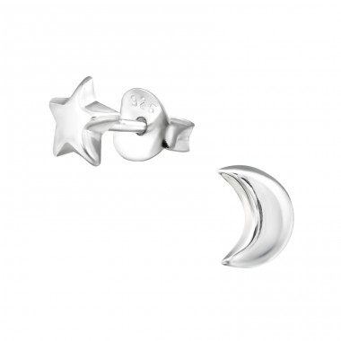 Star & Moon - 925 Sterling Silver Plain Ear Studs A4S30244