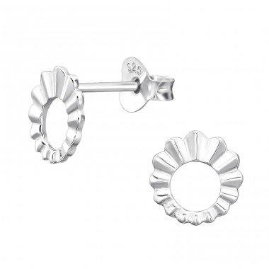 Folded Pattern Circle - 925 Sterling Silver Plain Ear Studs A4S44218